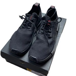 ADIDAS MEN’S BLACK NMD R1 SHOES - SIZE 10 - EXCELLENT USED CONDITION!!
